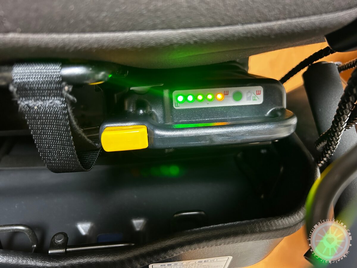 電動車椅子に装着したヤマハ系バッテリーの満充電表示