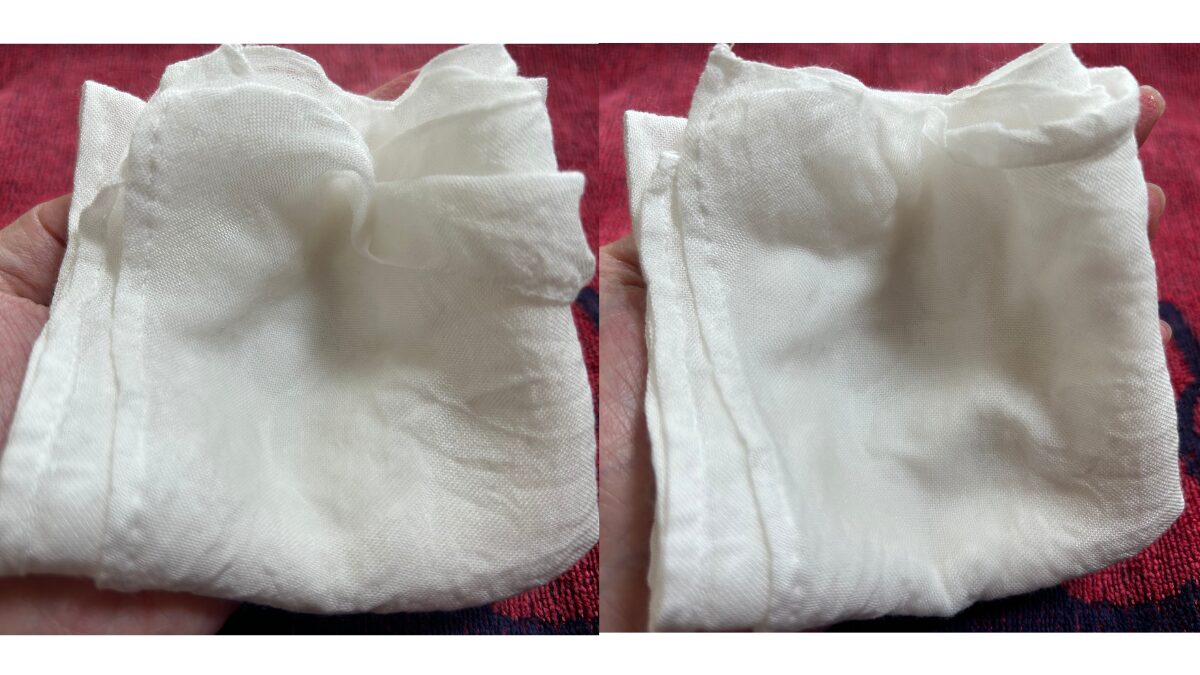 竹布洗顔クロスに白湯を少しずつ含ませている状態の様子